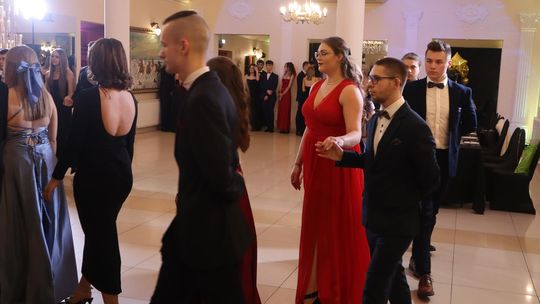 Studniówka 2025 - Zespół Szkół Gastronomicznych i Hotelarskich w Chełmie [GALERIA ZDJĘĆ]