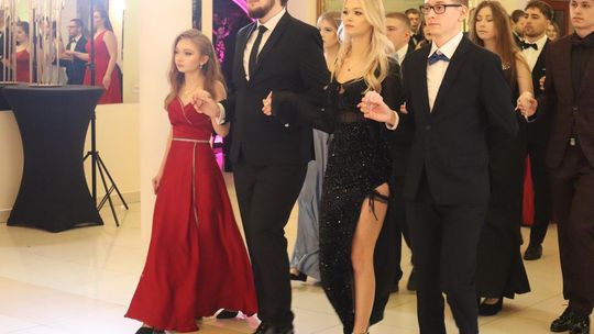 Studniówka 2025 - Zespół Szkół Gastronomicznych i Hotelarskich w Chełmie [GALERIA ZDJĘĆ]