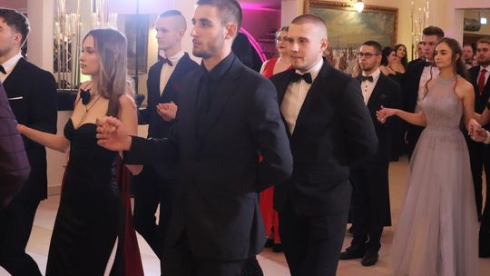 Studniówka 2025 - Zespół Szkół Gastronomicznych i Hotelarskich w Chełmie [GALERIA ZDJĘĆ]