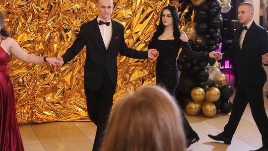 Studniówka 2025 - Zespół Szkół Gastronomicznych i Hotelarskich w Chełmie [GALERIA ZDJĘĆ]