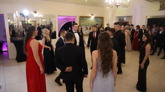 Studniówka 2025 - Zespół Szkół Gastronomicznych i Hotelarskich w Chełmie [GALERIA ZDJĘĆ]