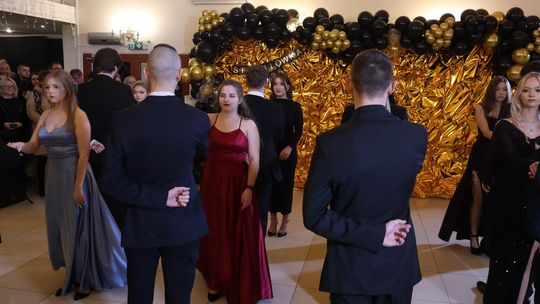 Studniówka 2025 - Zespół Szkół Gastronomicznych i Hotelarskich w Chełmie [GALERIA ZDJĘĆ]