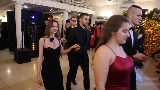 Studniówka 2025 - Zespół Szkół Gastronomicznych i Hotelarskich w Chełmie [GALERIA ZDJĘĆ]