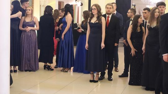 Studniówka 2025 - Zespół Szkół Gastronomicznych i Hotelarskich w Chełmie [GALERIA ZDJĘĆ]