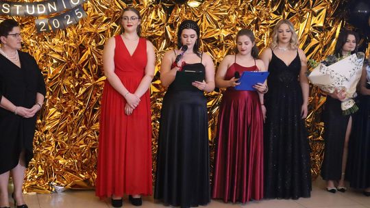 Studniówka 2025 - Zespół Szkół Gastronomicznych i Hotelarskich w Chełmie [GALERIA ZDJĘĆ]