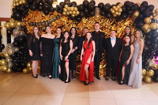 Studniówka 2025 - Zespół Szkół Gastronomicznych i Hotelarskich w Chełmie [GALERIA ZDJĘĆ]