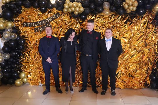 Studniówka 2025 - Zespół Szkół Gastronomicznych i Hotelarskich w Chełmie [GALERIA ZDJĘĆ]