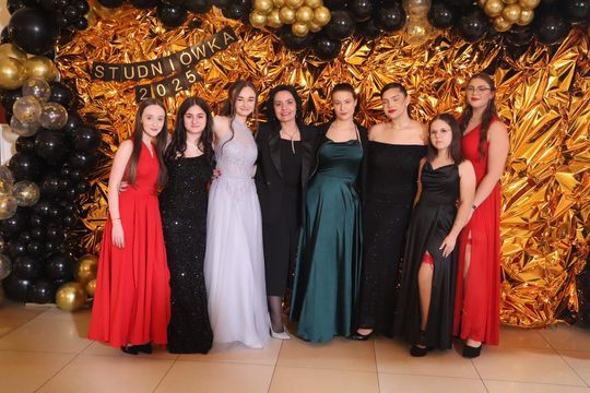 Studniówka 2025 - Zespół Szkół Gastronomicznych i Hotelarskich w Chełmie [GALERIA ZDJĘĆ]