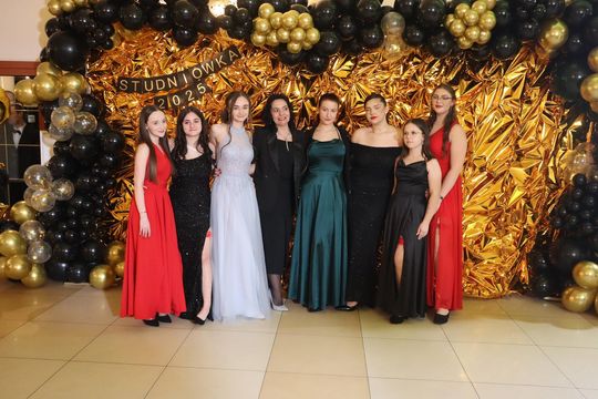 Studniówka 2025 - Zespół Szkół Gastronomicznych i Hotelarskich w Chełmie [GALERIA ZDJĘĆ]