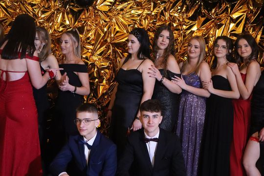 Studniówka 2025 - Zespół Szkół Gastronomicznych i Hotelarskich w Chełmie [GALERIA ZDJĘĆ]