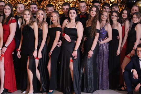 Studniówka 2025 - Zespół Szkół Gastronomicznych i Hotelarskich w Chełmie [GALERIA ZDJĘĆ]