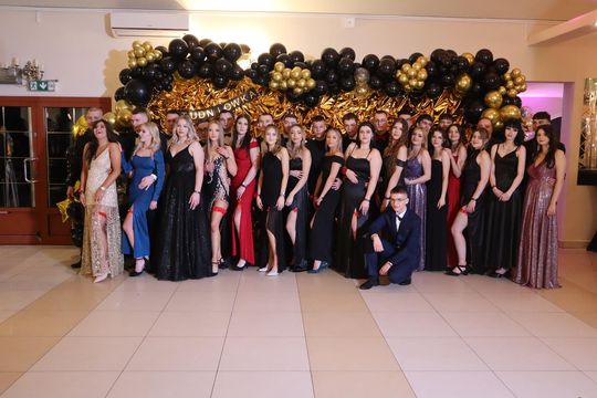 Studniówka 2025 - Zespół Szkół Gastronomicznych i Hotelarskich w Chełmie [GALERIA ZDJĘĆ]