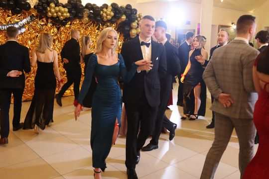 Studniówka 2025 - Zespół Szkół Gastronomicznych i Hotelarskich w Chełmie [GALERIA ZDJĘĆ]