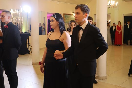 Studniówka 2025 - Zespół Szkół Gastronomicznych i Hotelarskich w Chełmie [GALERIA ZDJĘĆ]