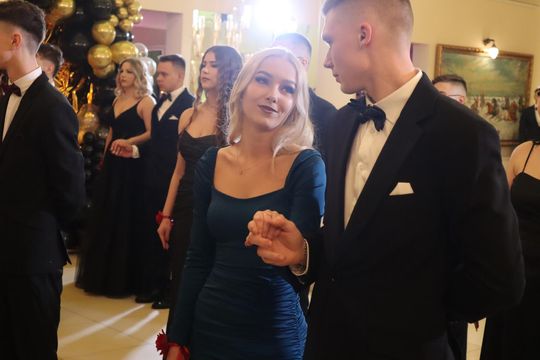 Studniówka 2025 - Zespół Szkół Gastronomicznych i Hotelarskich w Chełmie [GALERIA ZDJĘĆ]