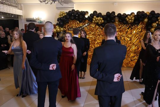 Studniówka 2025 - Zespół Szkół Gastronomicznych i Hotelarskich w Chełmie [GALERIA ZDJĘĆ]