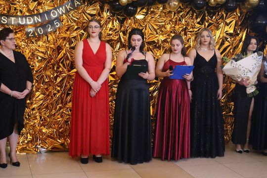 Studniówka 2025 - Zespół Szkół Gastronomicznych i Hotelarskich w Chełmie [GALERIA ZDJĘĆ]