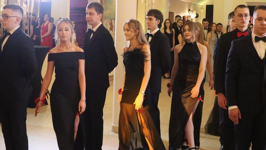 Studniówka 2025 - Zespół Szkół Gastronomicznych i Hotelarskich w Chełmie [GALERIA ZDJĘĆ]