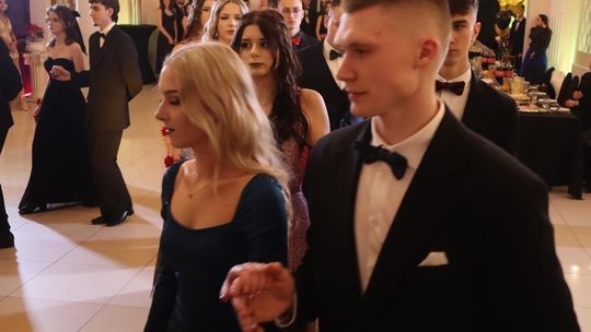 Studniówka 2025 - Zespół Szkół Gastronomicznych i Hotelarskich w Chełmie [GALERIA ZDJĘĆ]