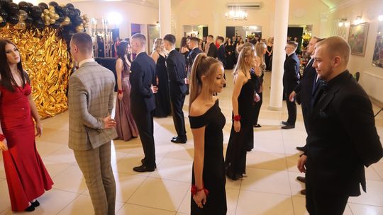 Studniówka 2025 - Zespół Szkół Gastronomicznych i Hotelarskich w Chełmie [GALERIA ZDJĘĆ]