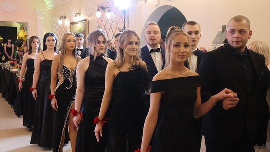 Studniówka 2025 - Zespół Szkół Gastronomicznych i Hotelarskich w Chełmie [GALERIA ZDJĘĆ]