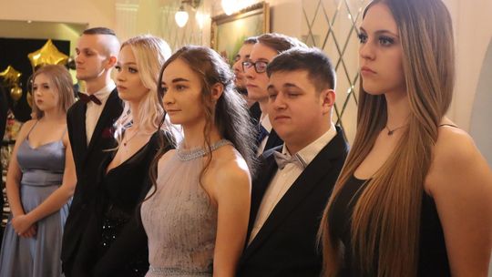 Studniówka 2025 - Zespół Szkół Gastronomicznych i Hotelarskich w Chełmie [GALERIA ZDJĘĆ]