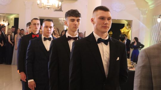 Studniówka 2025 - Zespół Szkół Gastronomicznych i Hotelarskich w Chełmie [GALERIA ZDJĘĆ]