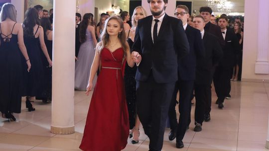 Studniówka 2025 - Zespół Szkół Gastronomicznych i Hotelarskich w Chełmie [GALERIA ZDJĘĆ]