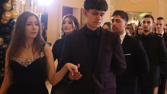 Studniówka 2025 - Zespół Szkół Gastronomicznych i Hotelarskich w Chełmie [GALERIA ZDJĘĆ]