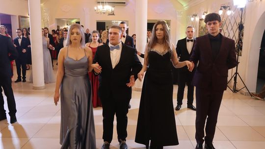 Studniówka 2025 - Zespół Szkół Gastronomicznych i Hotelarskich w Chełmie [GALERIA ZDJĘĆ]