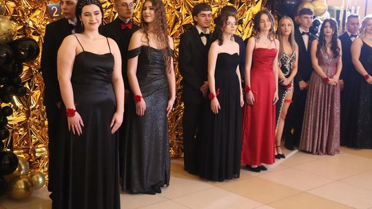 Studniówka 2025 - Zespół Szkół Gastronomicznych i Hotelarskich w Chełmie [GALERIA ZDJĘĆ]