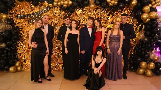 Studniówka 2025 - Zespół Szkół Gastronomicznych i Hotelarskich w Chełmie [GALERIA ZDJĘĆ]