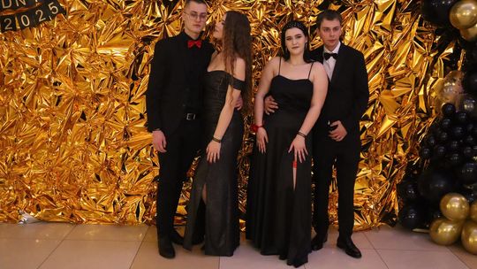 Studniówka 2025 - Zespół Szkół Gastronomicznych i Hotelarskich w Chełmie [GALERIA ZDJĘĆ]