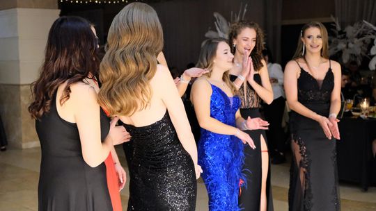 Studniówka 2025 - Zespół Szkół Ekonomicznych i Mundurowych w Chełmie cz. I [GALERIA ZDJĘĆ]