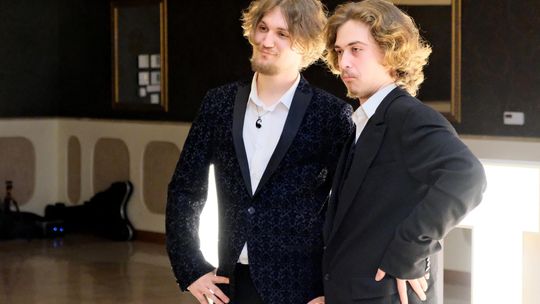 Studniówka 2025 - Zespół Szkół Ekonomicznych i Mundurowych w Chełmie cz. I [GALERIA ZDJĘĆ]