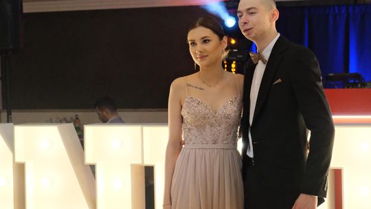 Studniówka 2025 - Zespół Szkół Ekonomicznych i Mundurowych w Chełmie cz. I [GALERIA ZDJĘĆ]