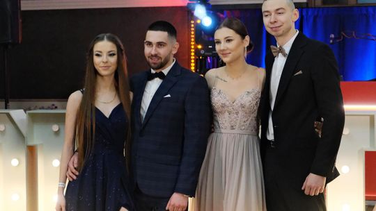 Studniówka 2025 - Zespół Szkół Ekonomicznych i Mundurowych w Chełmie cz. I [GALERIA ZDJĘĆ]