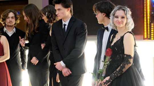 Studniówka 2025 - Zespół Szkół Ekonomicznych i Mundurowych w Chełmie cz. I [GALERIA ZDJĘĆ]