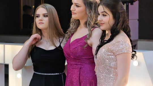 Studniówka 2025 - Zespół Szkół Ekonomicznych i Mundurowych w Chełmie cz. I [GALERIA ZDJĘĆ]