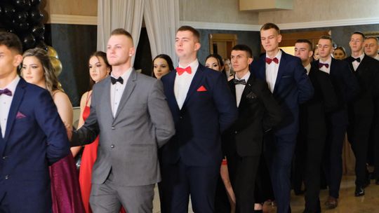 Studniówka 2025 - Zespół Szkół Ekonomicznych i Mundurowych w Chełmie cz. I [GALERIA ZDJĘĆ]