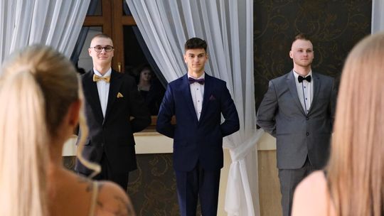 Studniówka 2025 - Zespół Szkół Ekonomicznych i Mundurowych w Chełmie cz. I [GALERIA ZDJĘĆ]