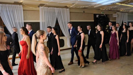 Studniówka 2025 - Zespół Szkół Ekonomicznych i Mundurowych w Chełmie cz. I [GALERIA ZDJĘĆ]