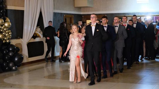 Studniówka 2025 - Zespół Szkół Ekonomicznych i Mundurowych w Chełmie cz. I [GALERIA ZDJĘĆ]