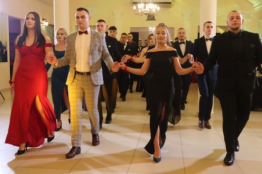 Studniówka 2025 - Zespół Szkół Gastronomicznych i Hotelarskich w Chełmie [GALERIA ZDJĘĆ]