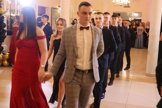 Studniówka 2025 - Zespół Szkół Gastronomicznych i Hotelarskich w Chełmie [GALERIA ZDJĘĆ]