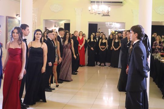 Studniówka 2025 - Zespół Szkół Gastronomicznych i Hotelarskich w Chełmie [GALERIA ZDJĘĆ]