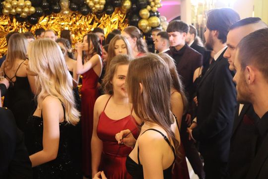 Studniówka 2025 - Zespół Szkół Gastronomicznych i Hotelarskich w Chełmie [GALERIA ZDJĘĆ]