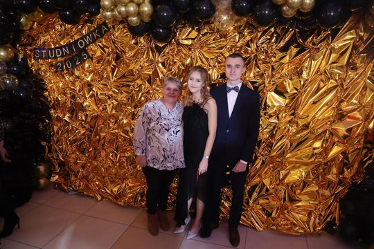 Studniówka 2025 - Zespół Szkół Gastronomicznych i Hotelarskich w Chełmie [GALERIA ZDJĘĆ]