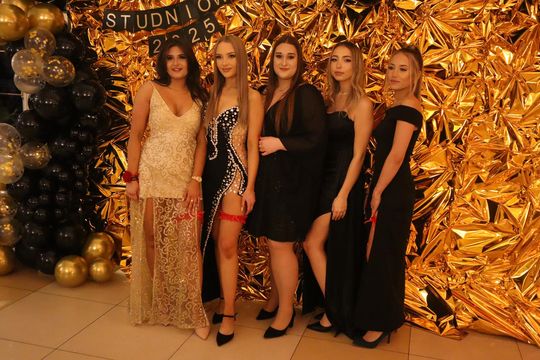 Studniówka 2025 - Zespół Szkół Gastronomicznych i Hotelarskich w Chełmie [GALERIA ZDJĘĆ]