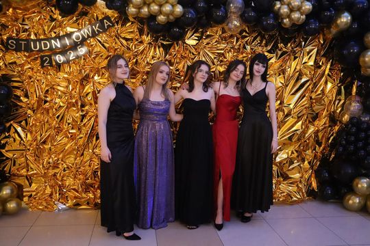 Studniówka 2025 - Zespół Szkół Gastronomicznych i Hotelarskich w Chełmie [GALERIA ZDJĘĆ]